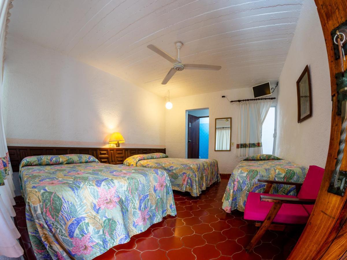 Delfin Hotel 3*