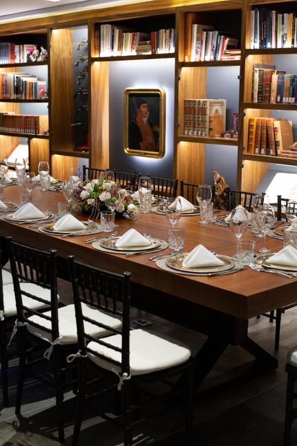 Cantera 10 Boutique Hotel