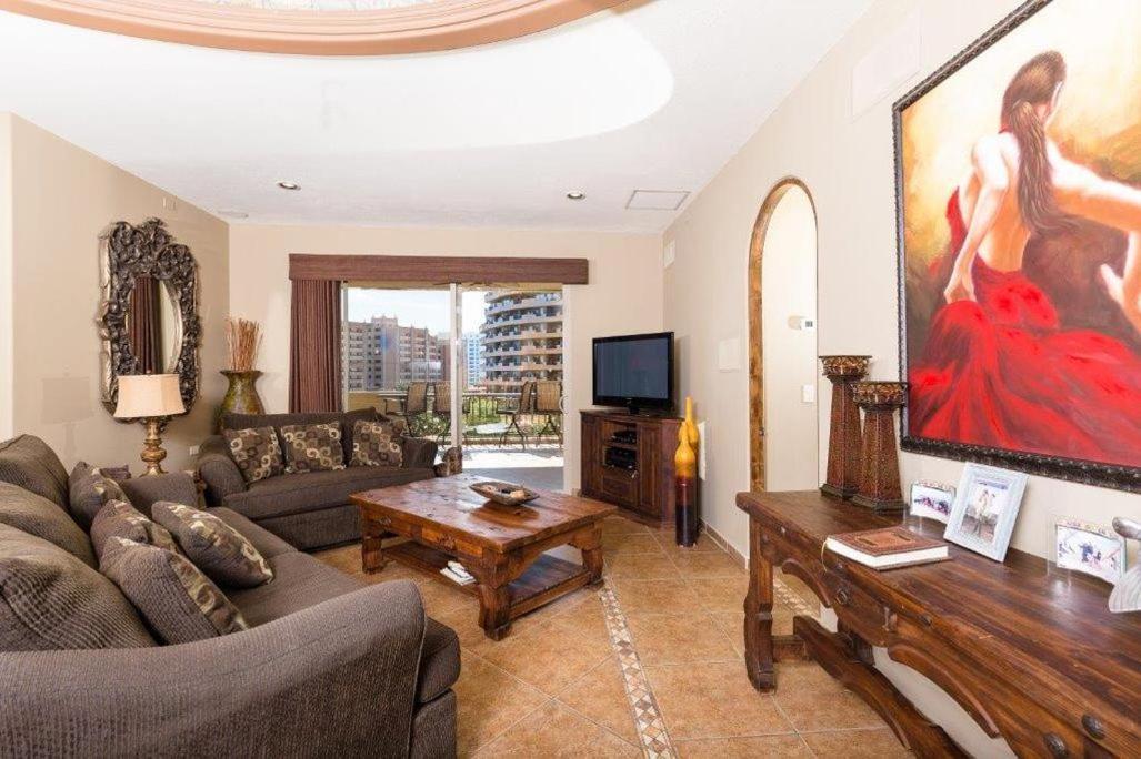 Bella Sirena 305-a - Elegant Oceanview On Beachfront *