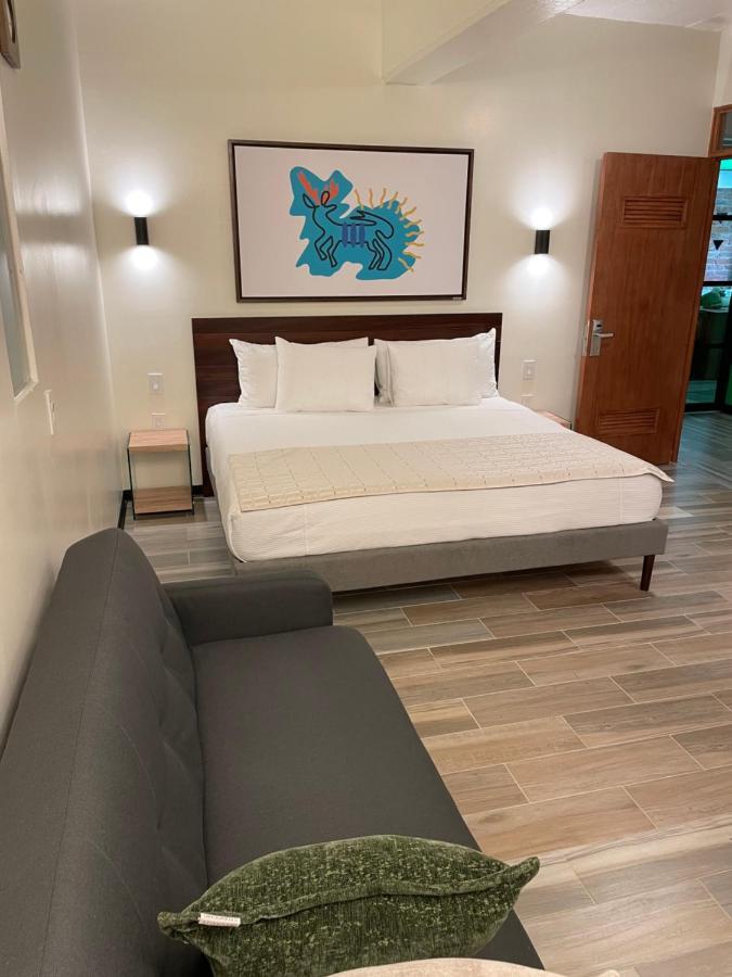 Joint Boutique Zona Romantica Hotel 3*