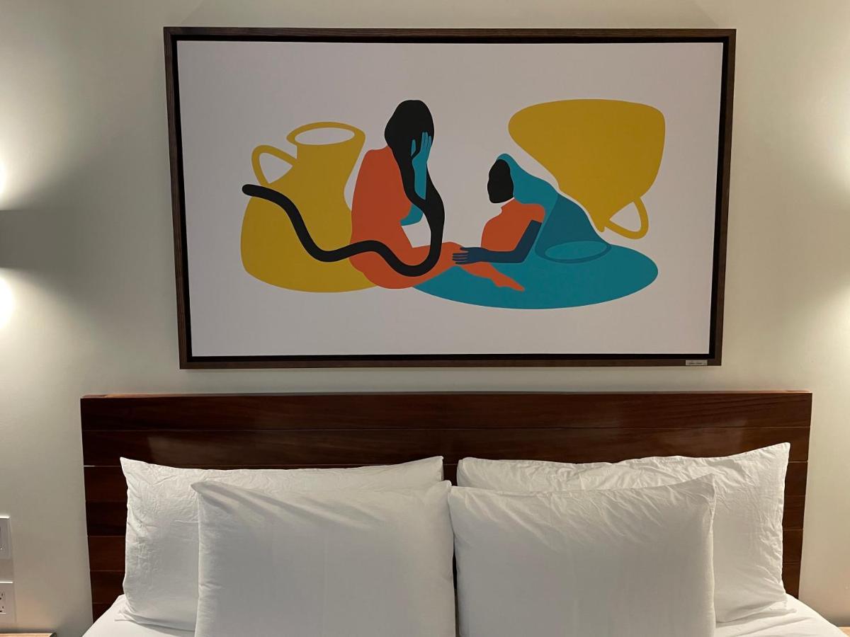 Joint Boutique Zona Romantica 3*