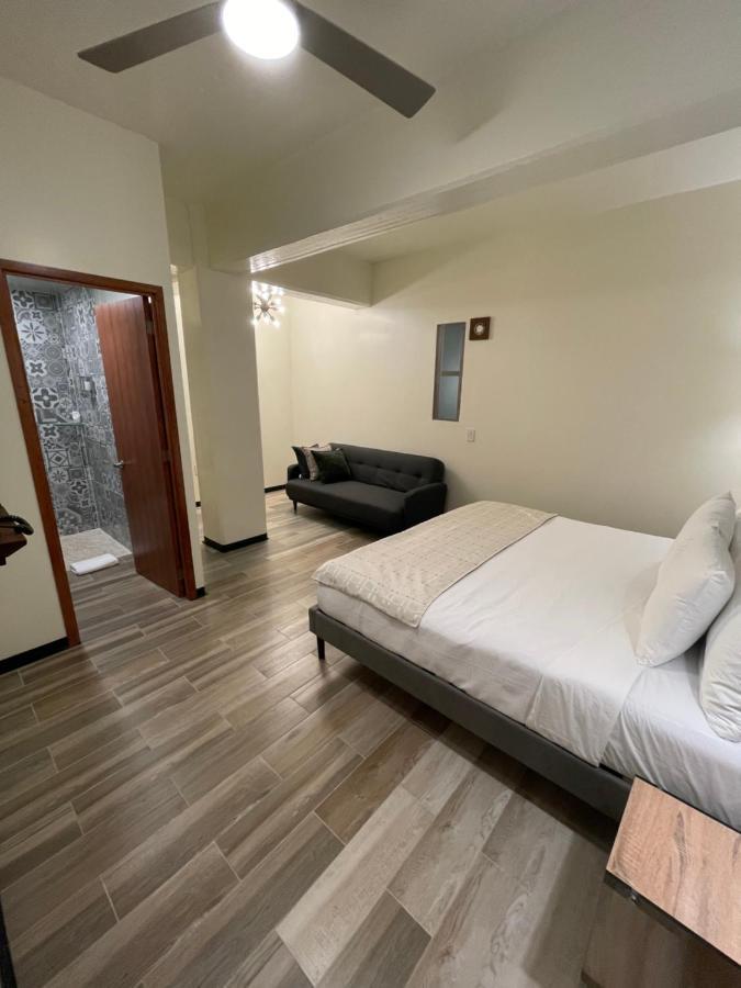 Joint Boutique Zona Romantica 3*