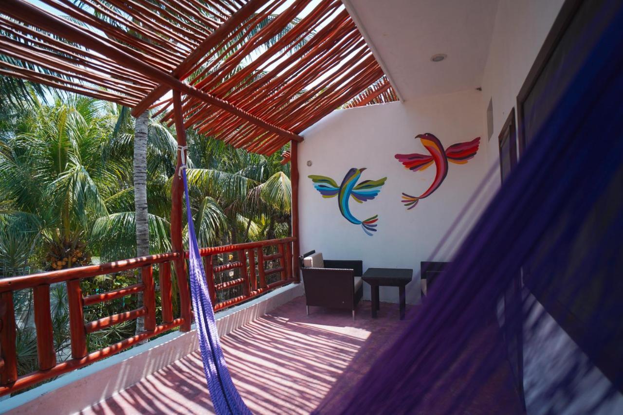 Golden Paradise Town Isla Holbox