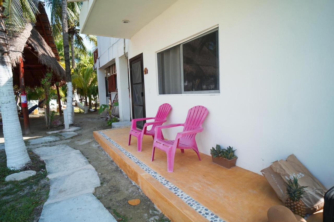 Hostel Golden Paradise *
