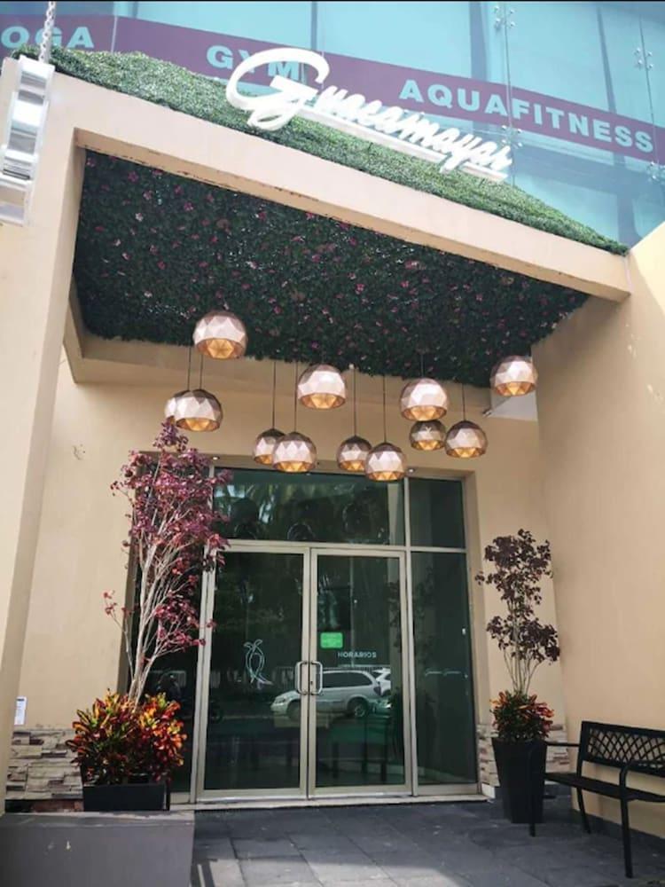 Hotel Maria Isabel