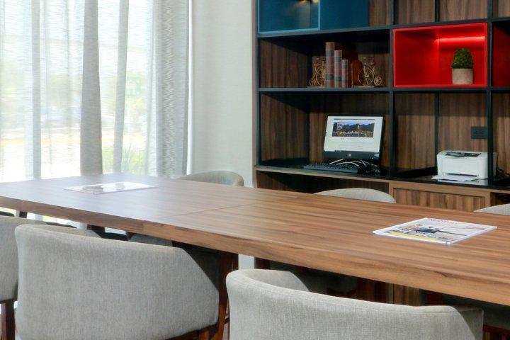 Hotel & - Monterrey Zona Airport By Ihg 5*