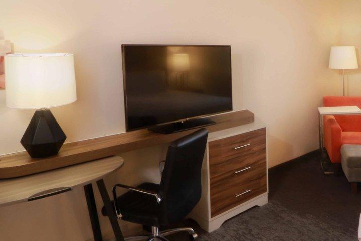 & - Monterrey Zona Airport By Ihg Hotel 5*