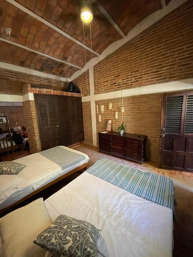 Adults Only Inn