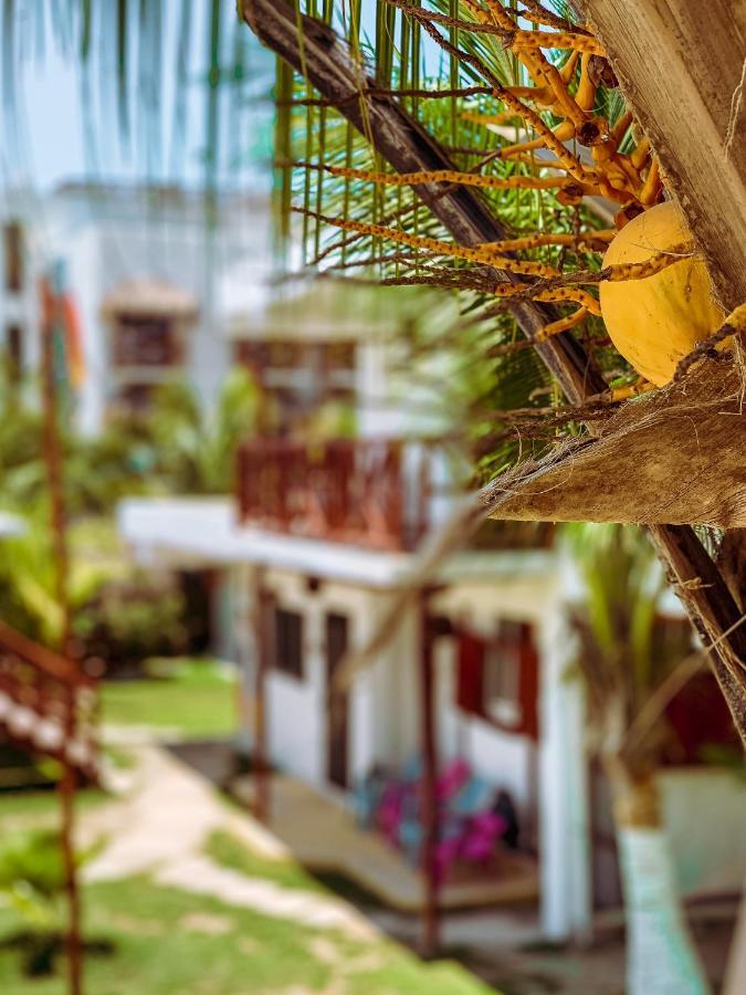 Hostel Golden Paradise *