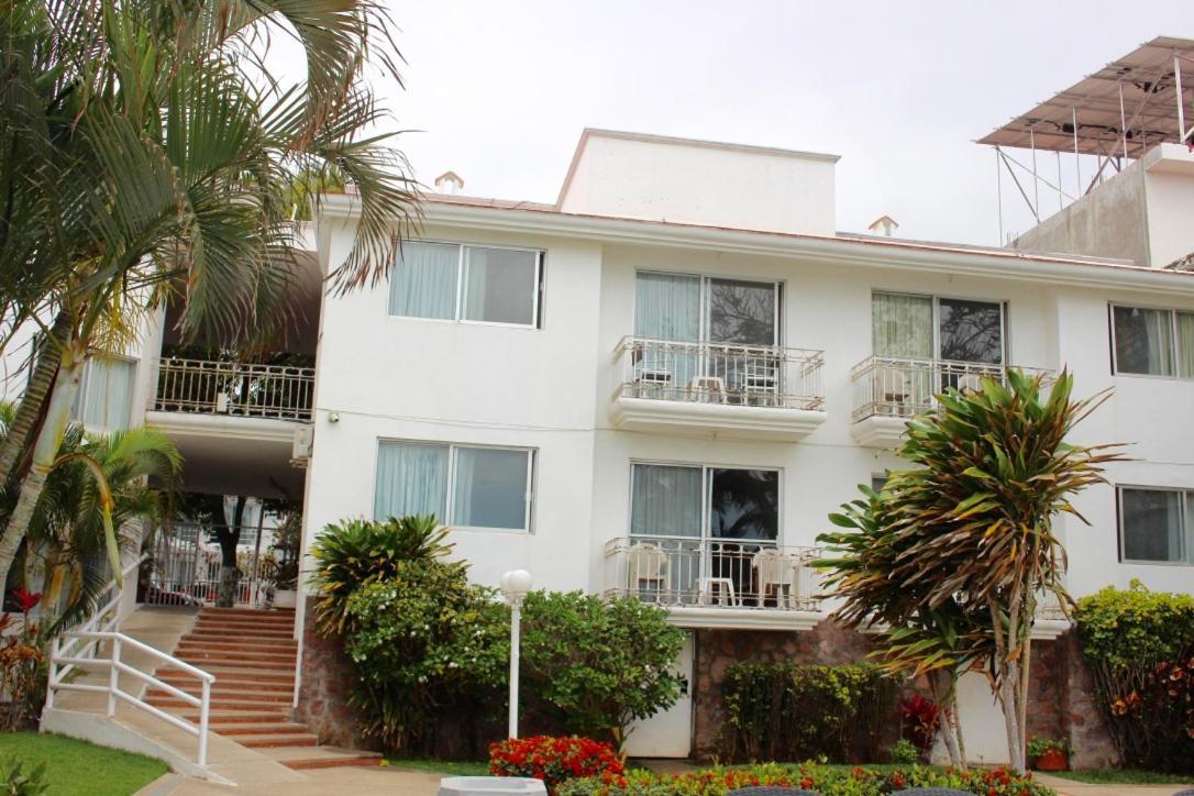 Y Corita Hotel 2*