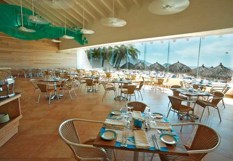 Park Royal Ixtapa Resort