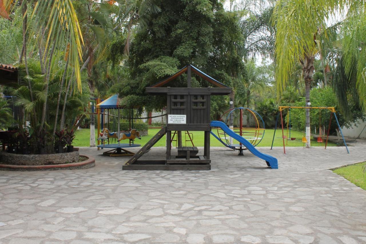 Plaza Hotel Tecoman