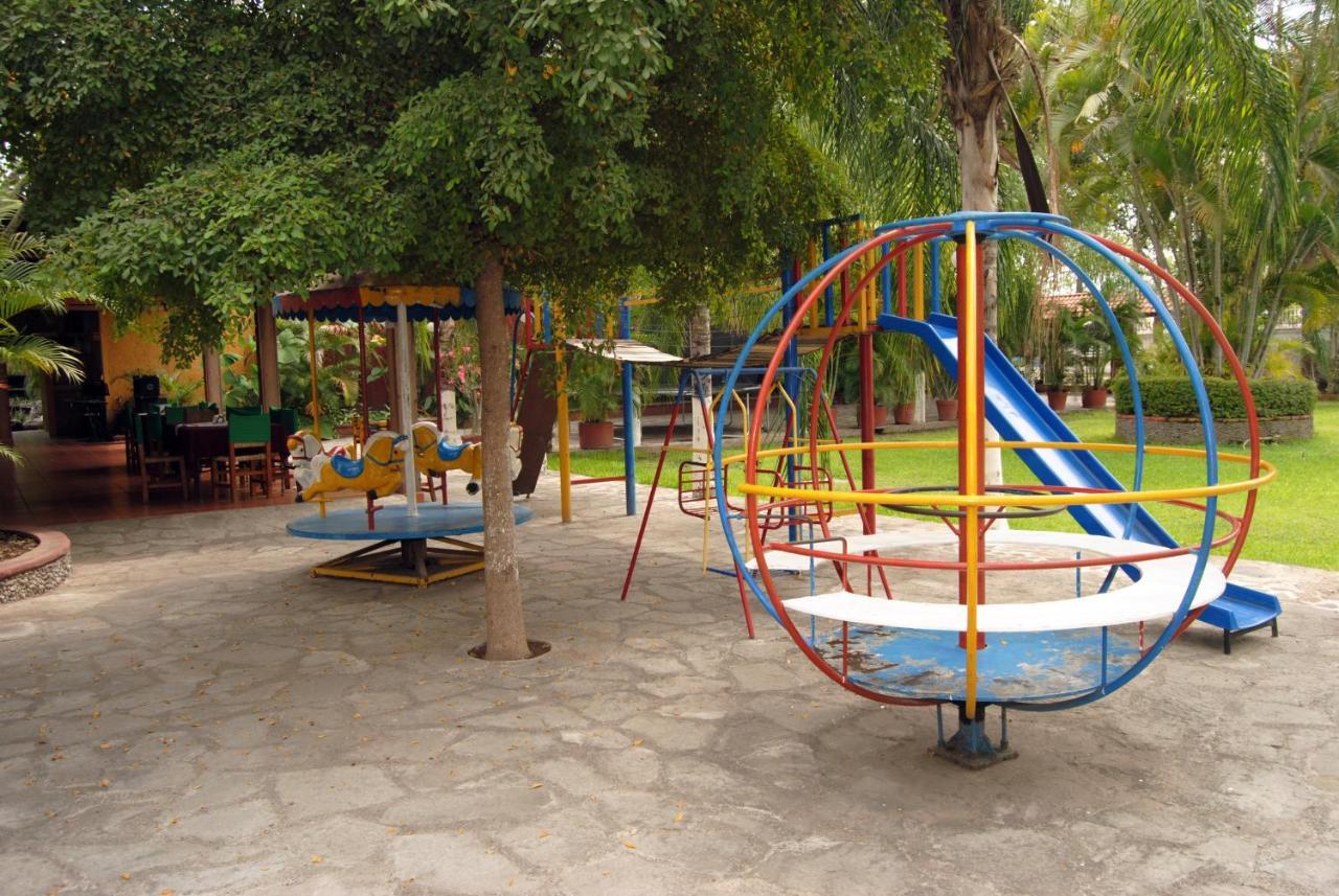 Plaza Hotel Tecoman