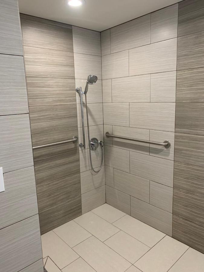 Hotel Express & By Ihg 4*