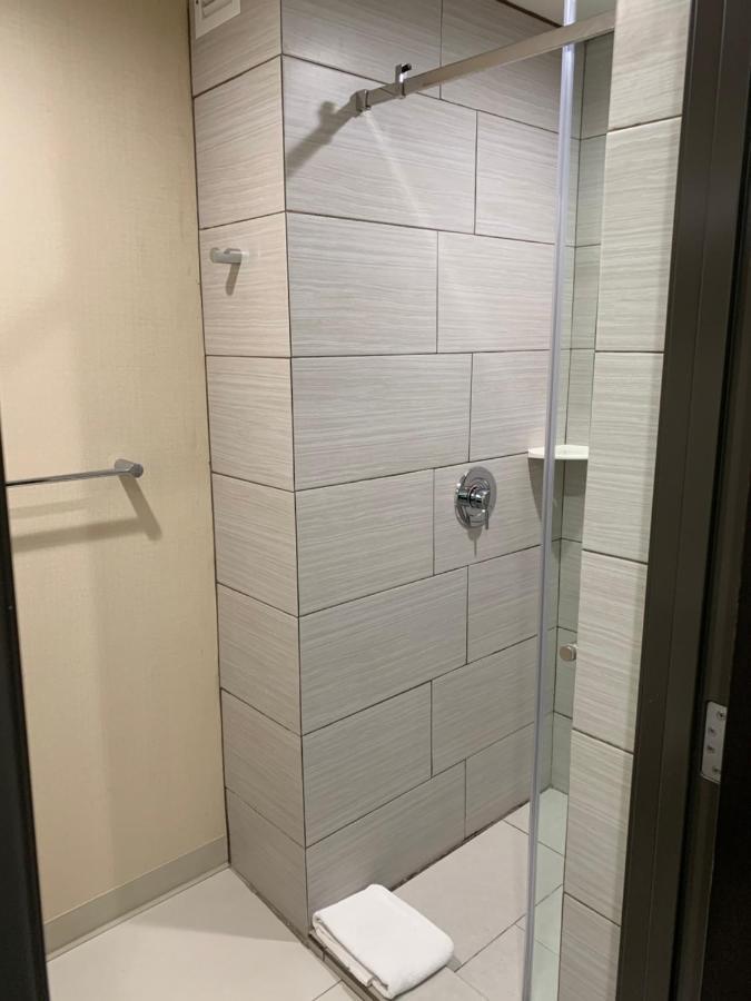 Express & By Ihg 4*