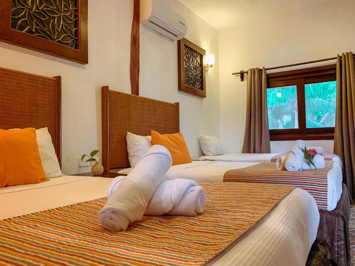Hotel Golden Paradise Town