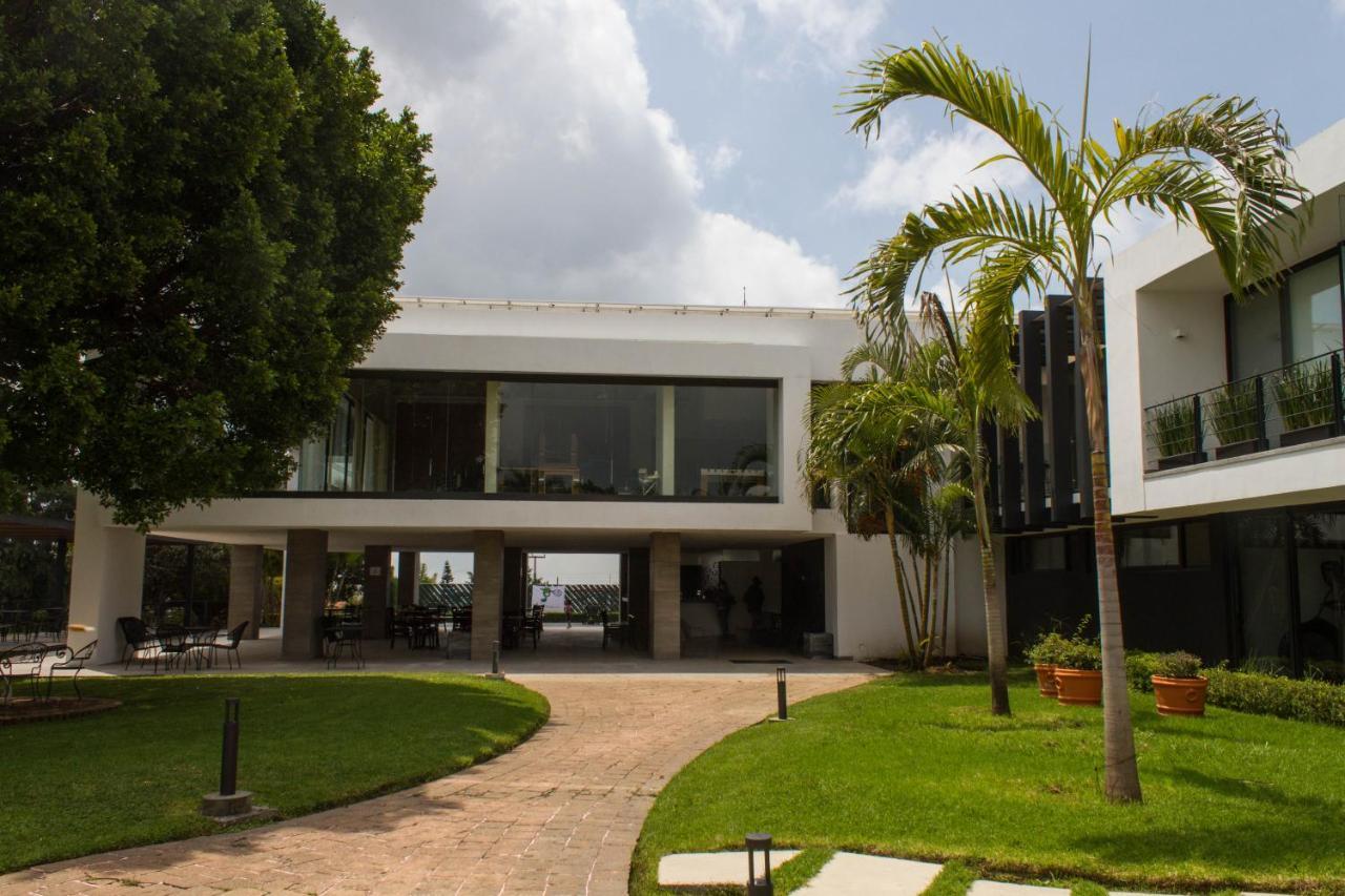Internacional & Club Hotel