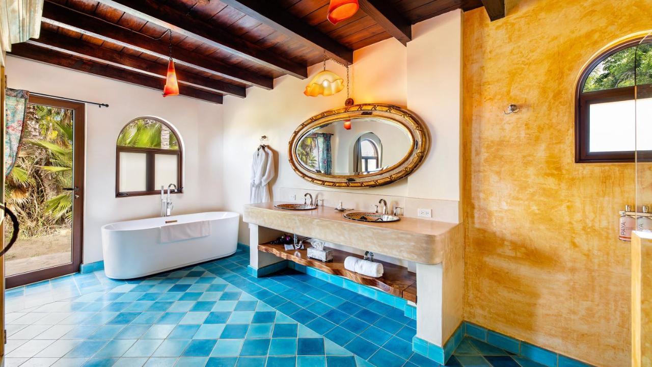 Santa Cruz Hotel Todos Santos