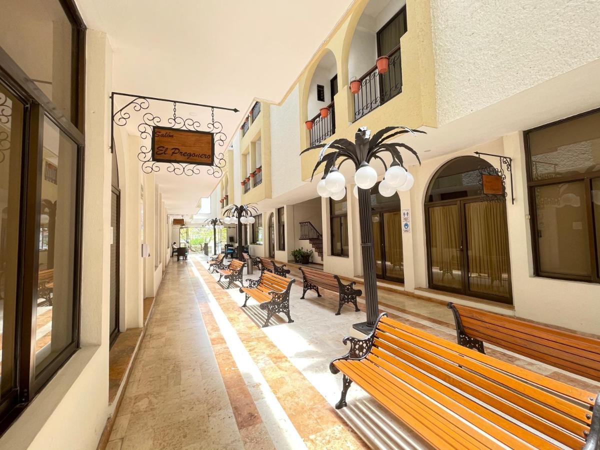 Hotel Del Paseo 4*