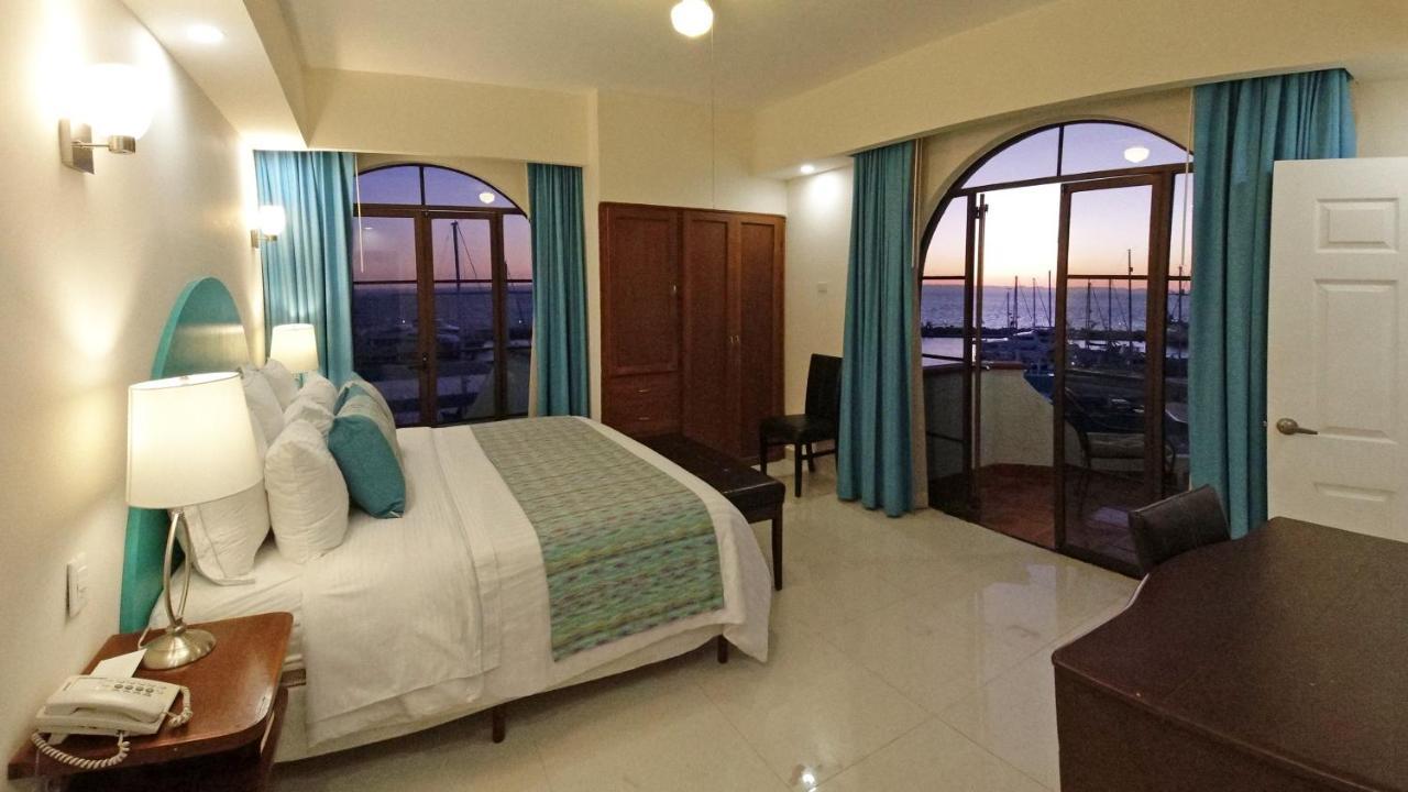 The Westmarine Waterfront Hotel La Paz
