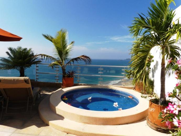Beachfront Ph Amara Ixtapa *