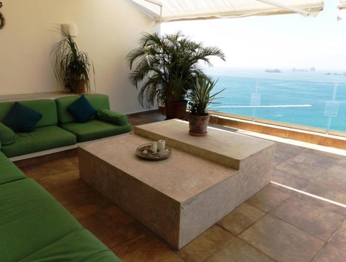 Beachfront Ph Amara Ixtapa Apartment