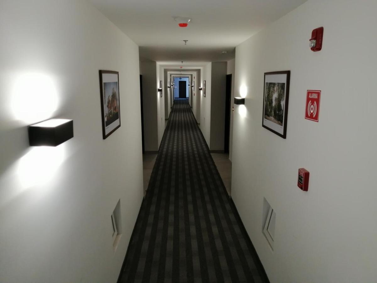 Wyndham Angelopolis Hotel