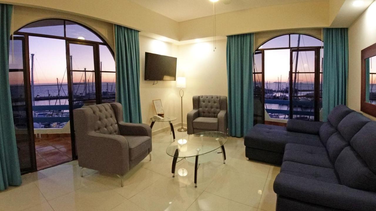 The Westmarine Waterfront Hotel La Paz
