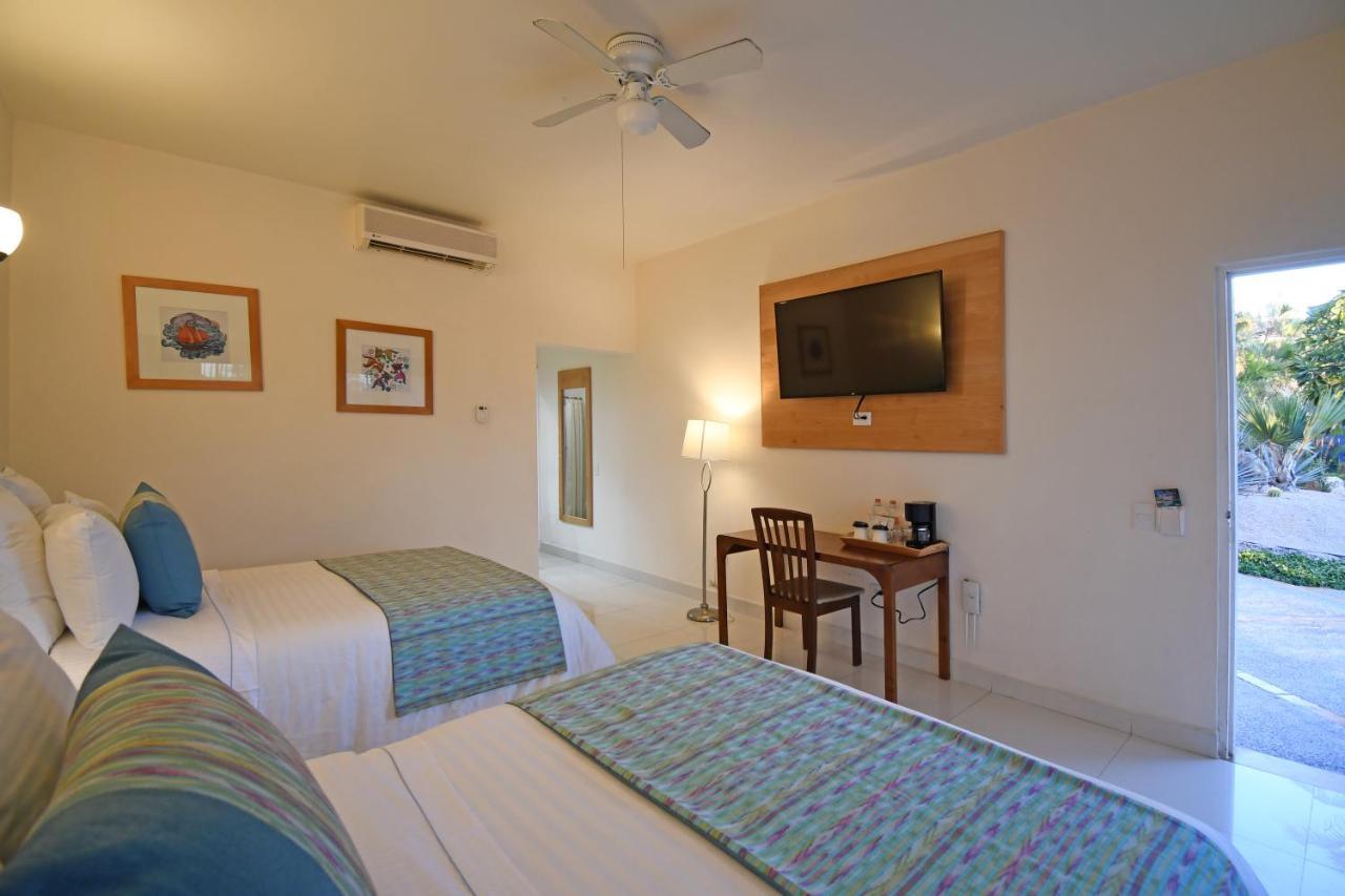 The Westmarine Waterfront 4*