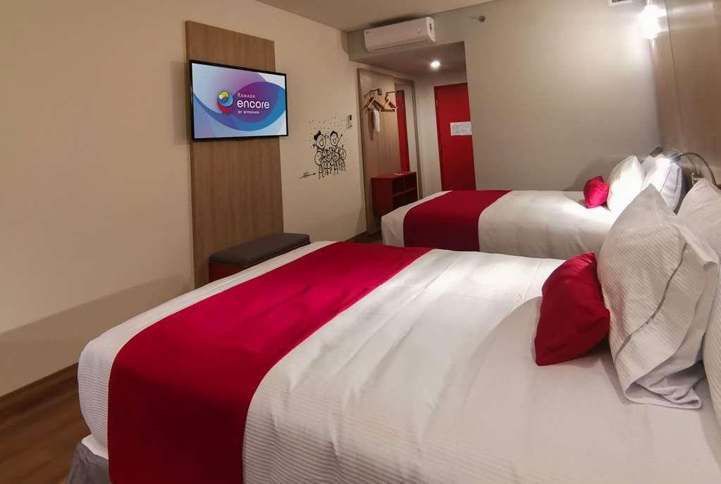Hotel Ramada Encore By Wyndham Monterrey Zona Aeropuerto 4*