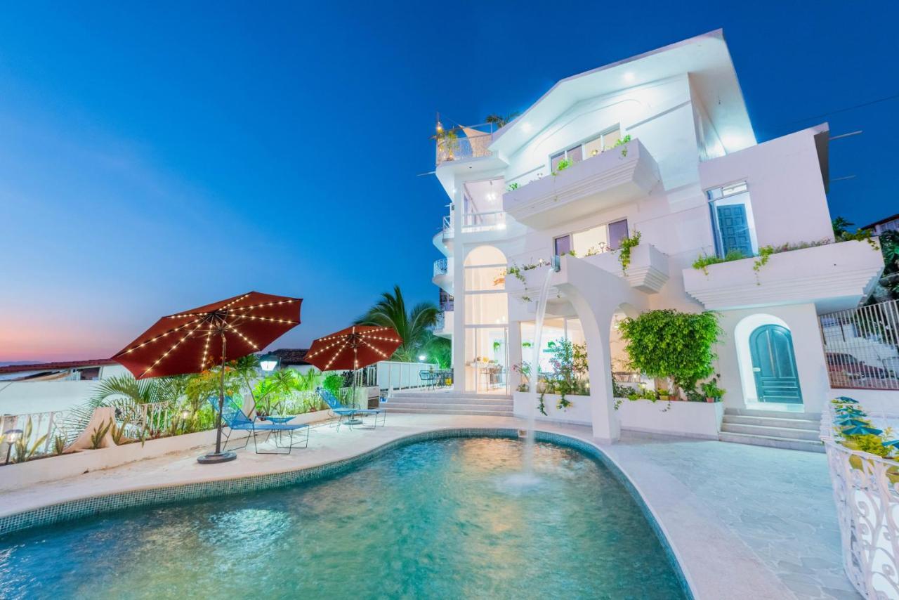 La Casa Blanca Aparthotel