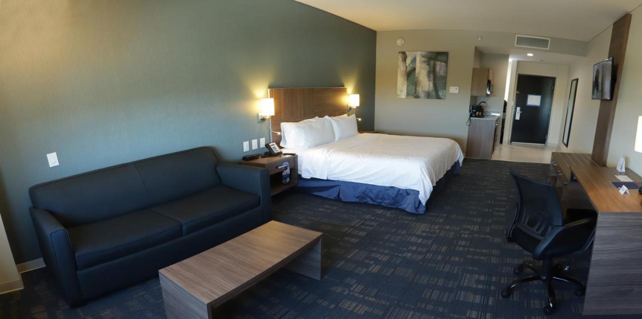 Express & By Ihg Hotel 4*