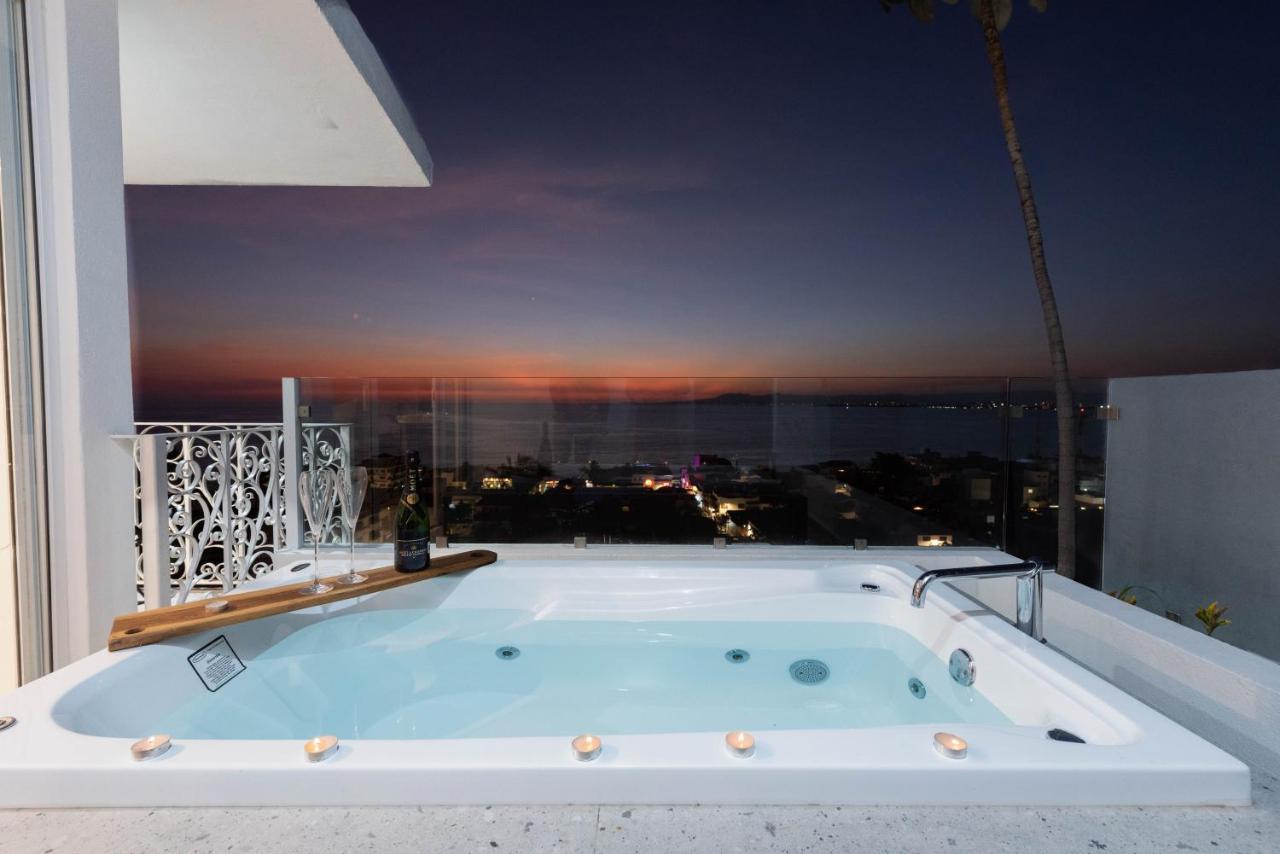 Aparthotel La Casa Blanca