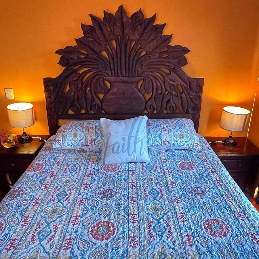 Hotel Casa Monarca 3*