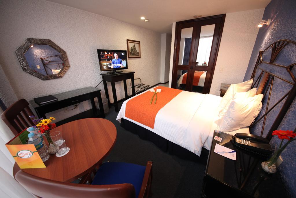 Hotel Ciros 4*