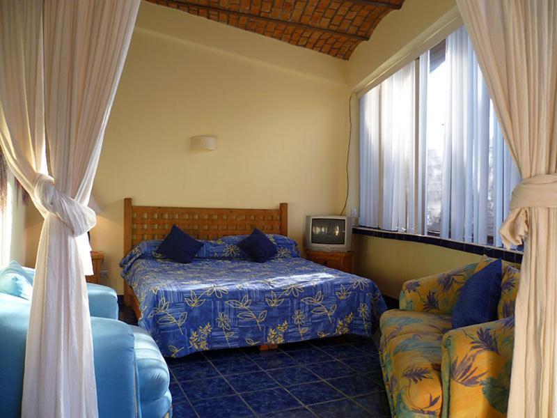 Corona Del Mar Hotel 4*