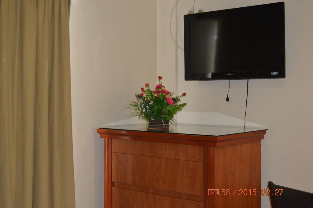 Hotel Impala -atras Del Ado 3*