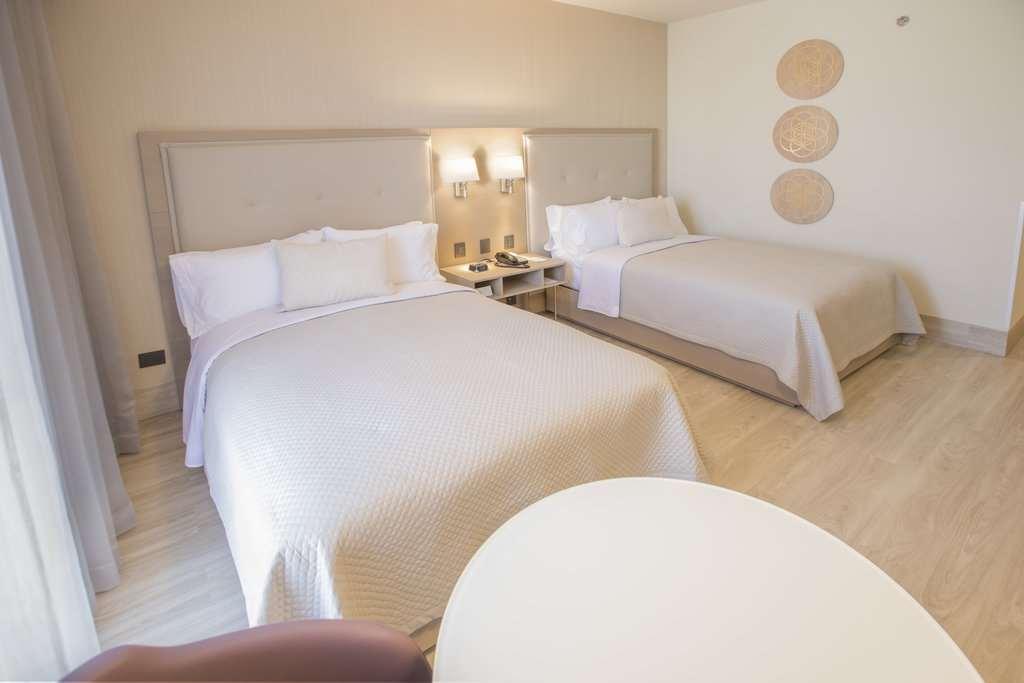 Hotel Hilton Garden Aeropuerto Bajio 3*