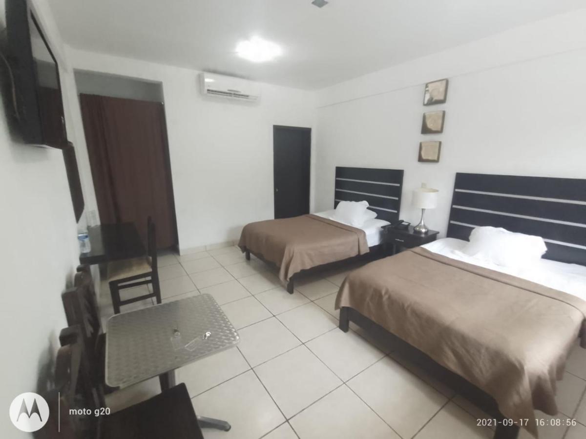 & Mo Sak Hotel 4*