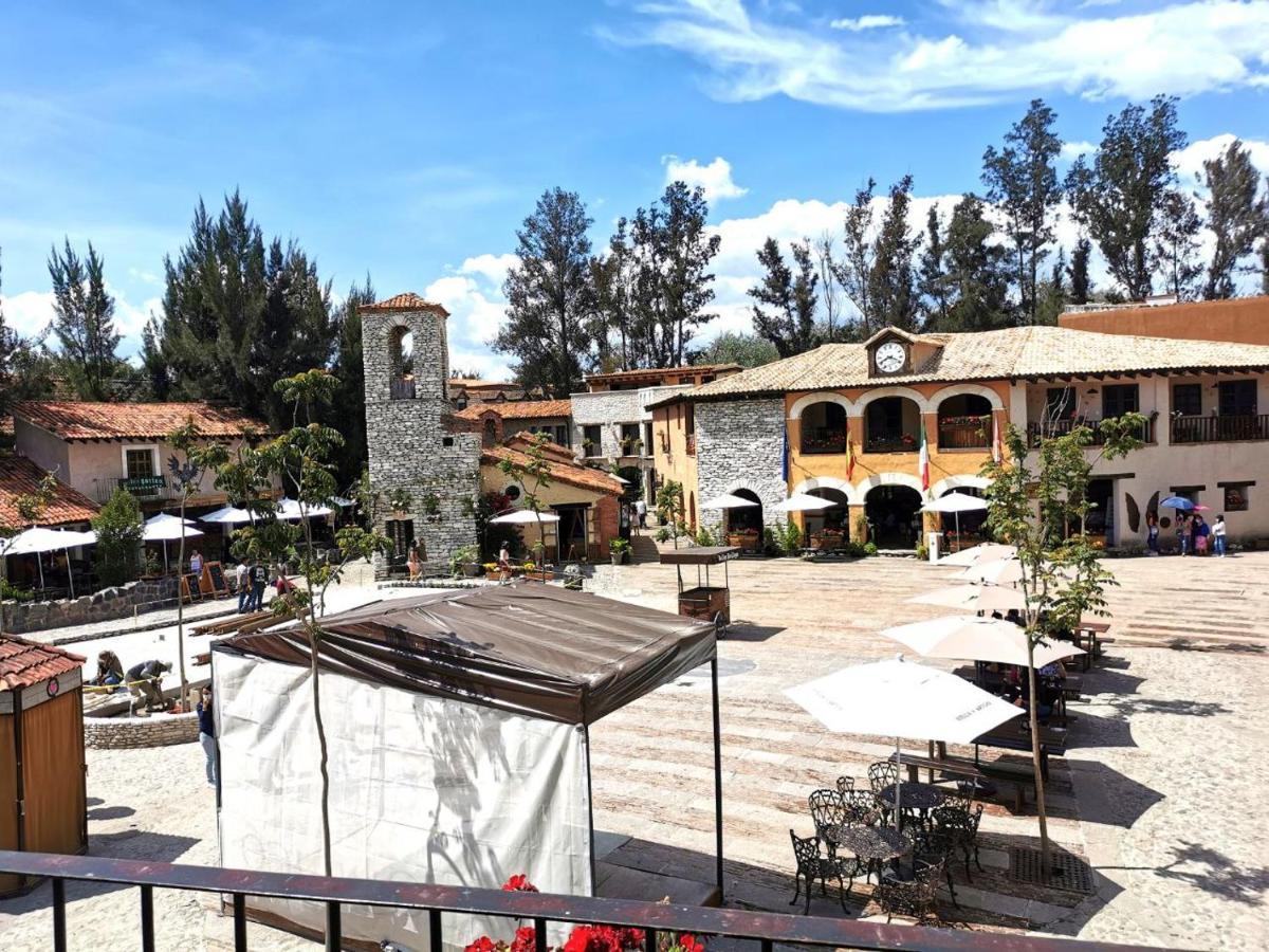 Canaria Hotel 5*