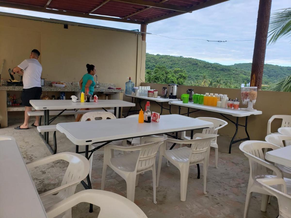 Tropical Los Ayala