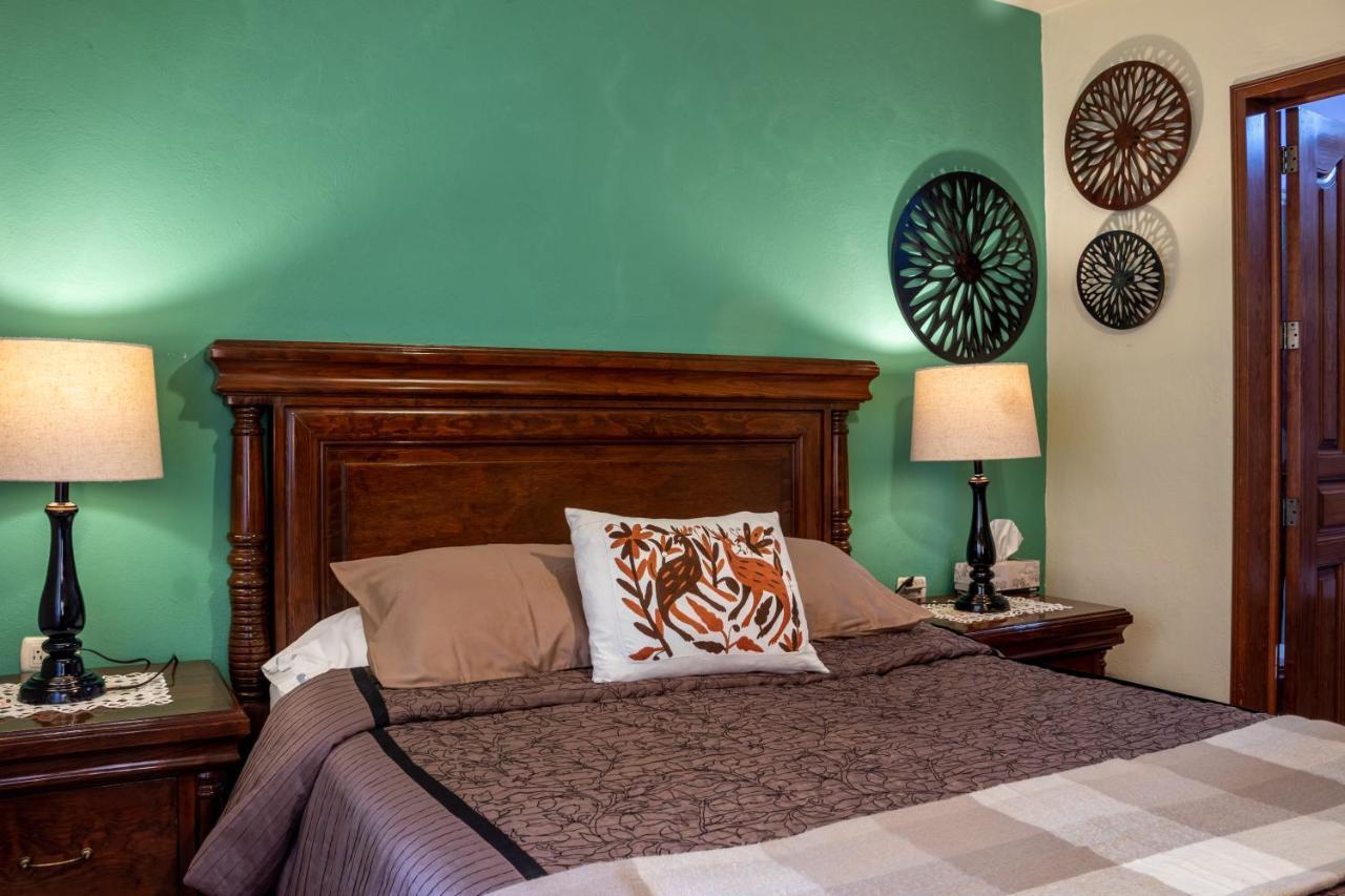 Bed & Breakfast Casa Maricela 3*