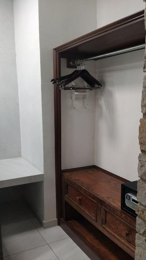 De Maria Boutique & Durango