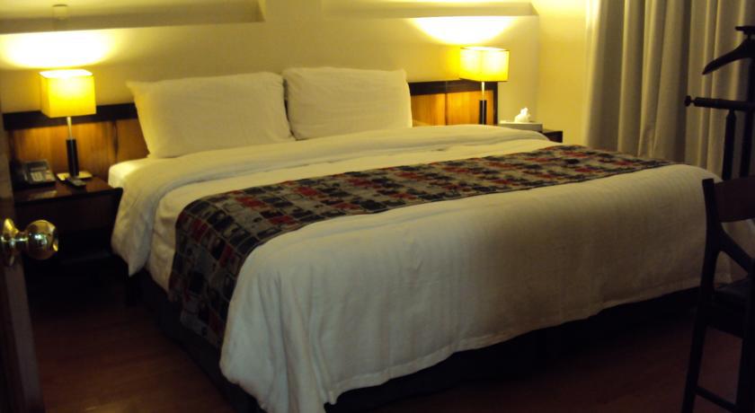 Trueba Hotel
