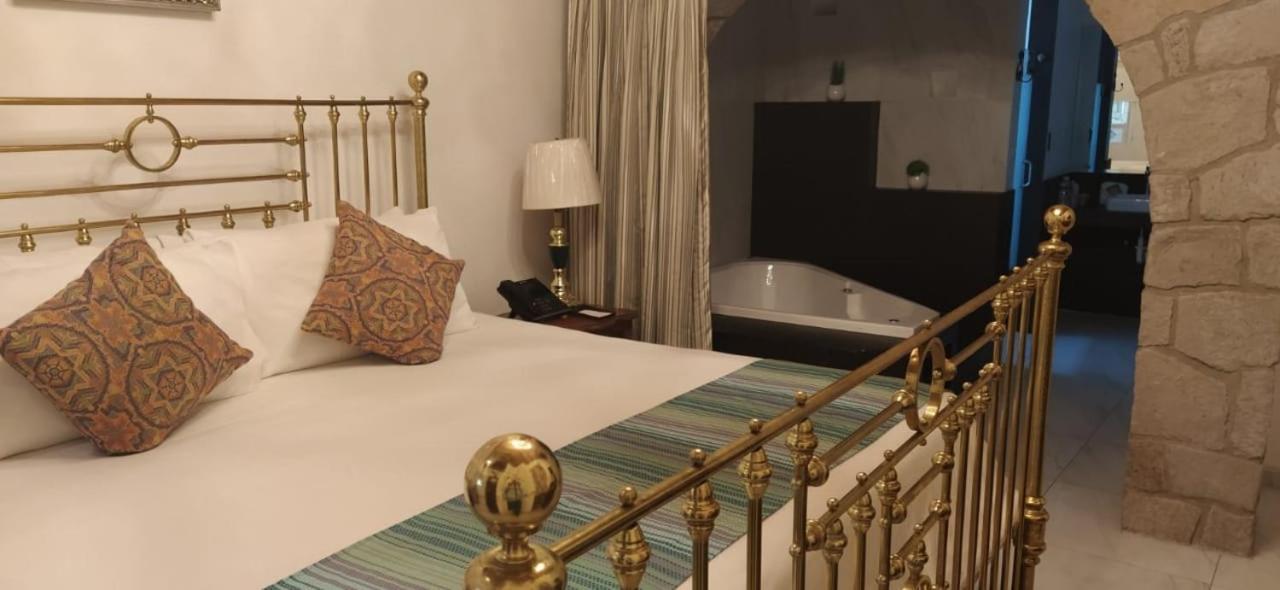 Hotel De Maria Boutique & 5*