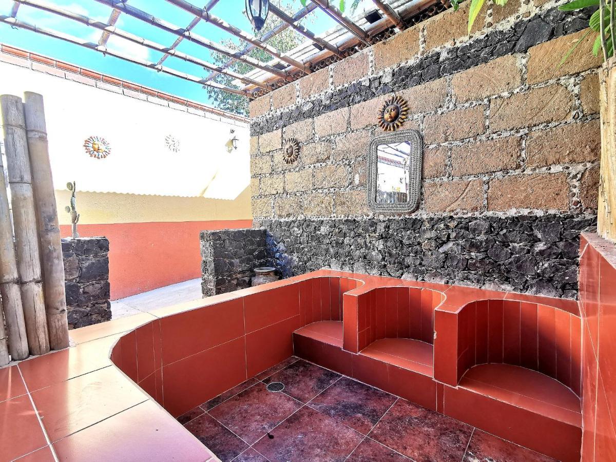 Hotel La Rio Verde