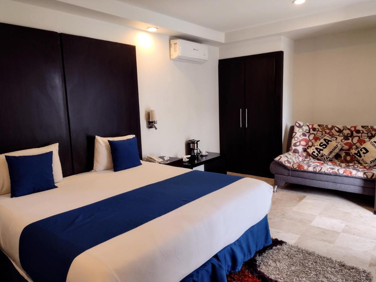 Del Pescador Hotel