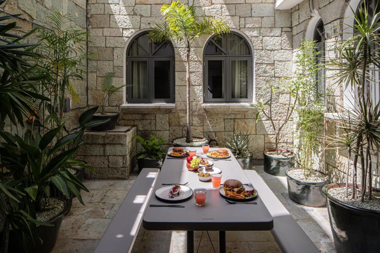 Holt - Noria - La Casa Del Barro Oaxaca