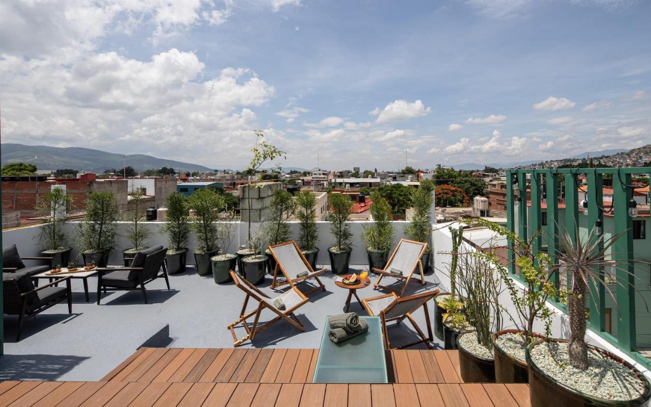 Holt - Noria - La Casa Del Barro Oaxaca