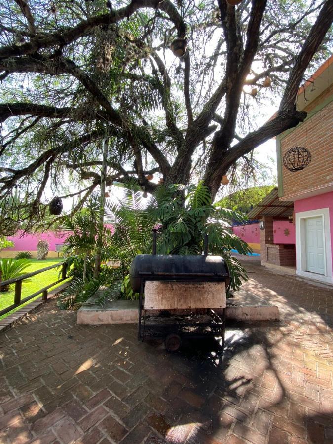 Hotel La Rio Verde